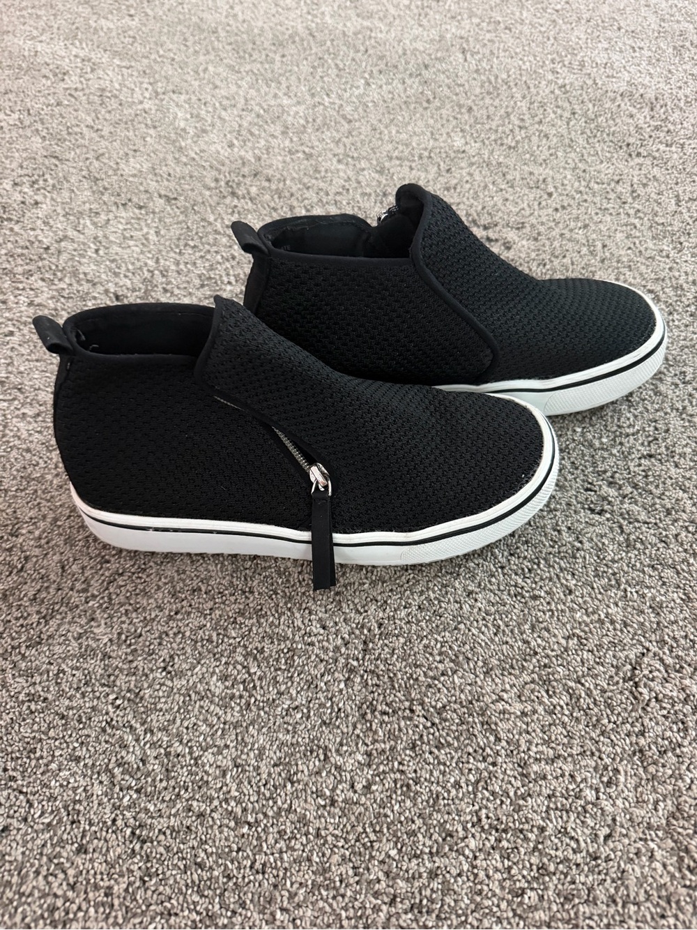 Steve Madden Black Knit Slip-On High-Top Sneakers with Side Zip